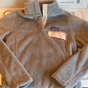 Patagonia pull over ladies medium